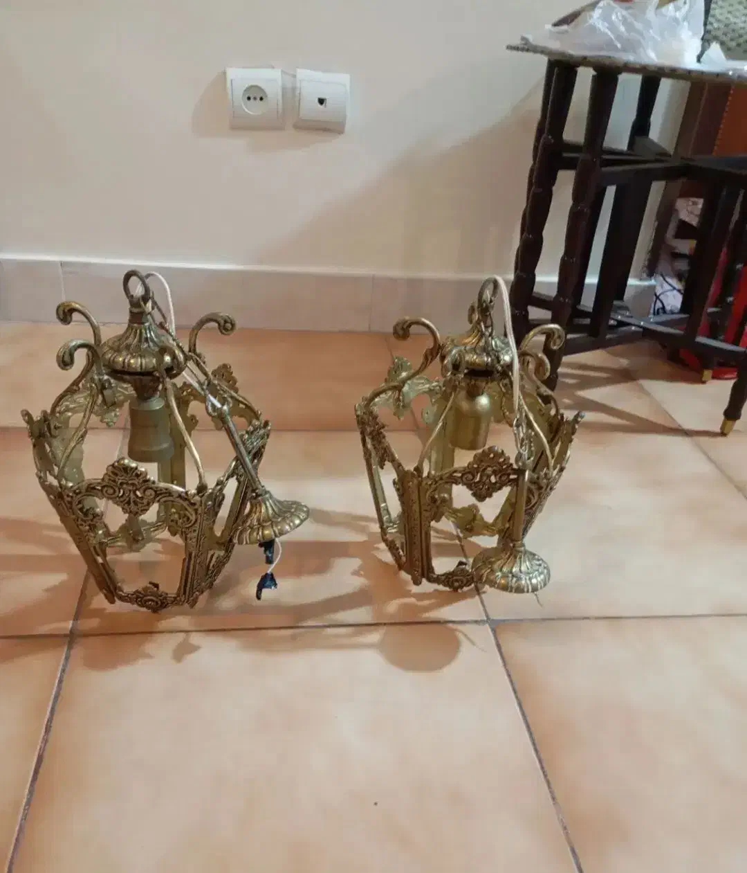 خریدار لوستر های برنزی وآینه وشمعدان|لوستر و چراغ آویز|تهران, نیروی هوایی (پیروزی)|دیوار