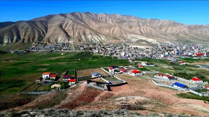 زمین دماوند ۵۰۰ متری ۴ دیواری به همراه در|فروش زمین و ملک کلنگی|دماوند, دماوند|دیوار