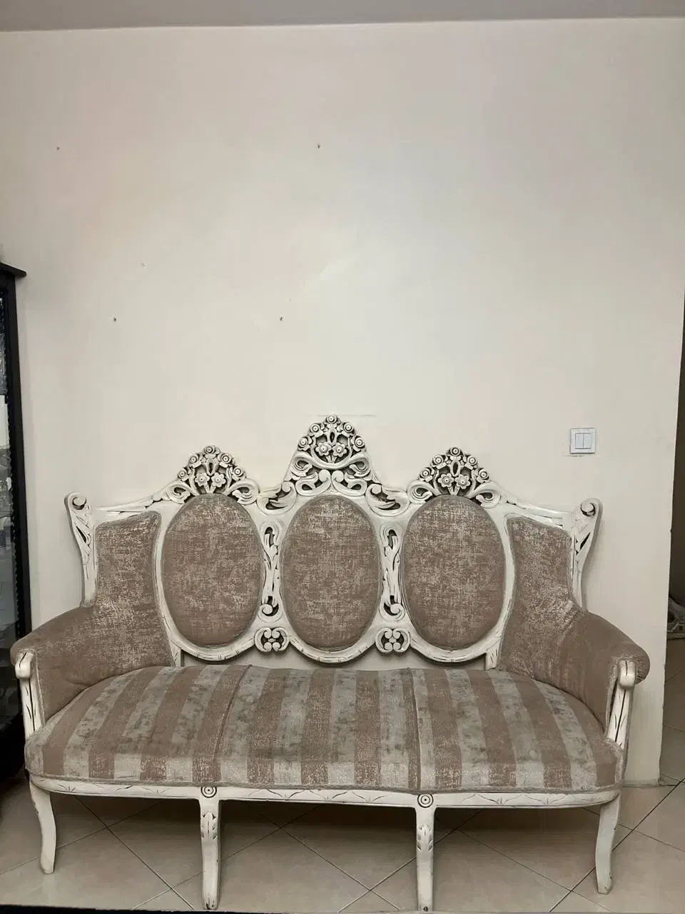 مبل ۹ نفره سلطنتی|مبلمان خانگی و میز عسلی|ری, ولی آباد|دیوار