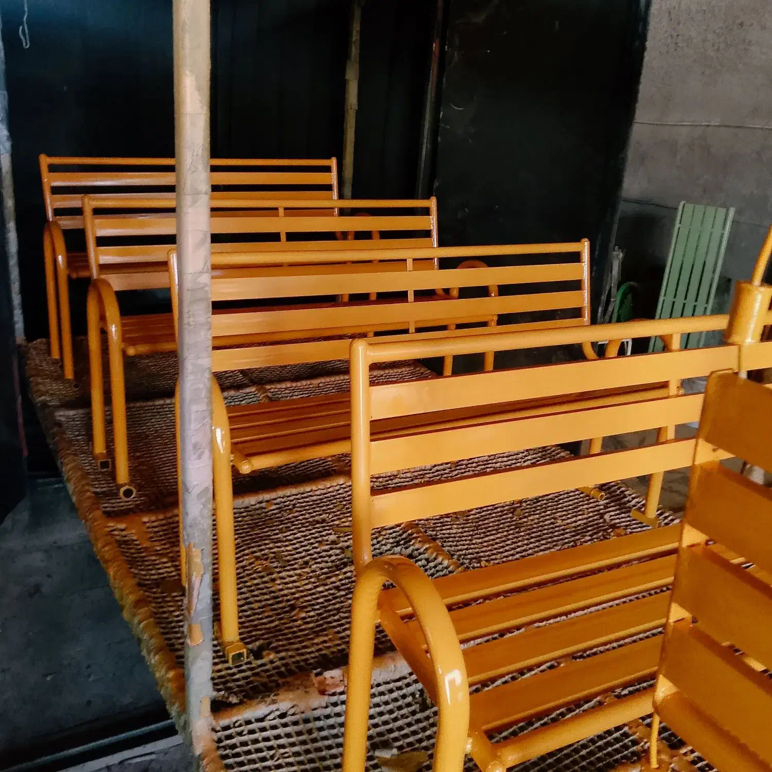 نیمکت فلزی پارکی و شهری ، قیمت تولیدی|صندلی و نیمکت|اصفهان, گلزار|دیوار