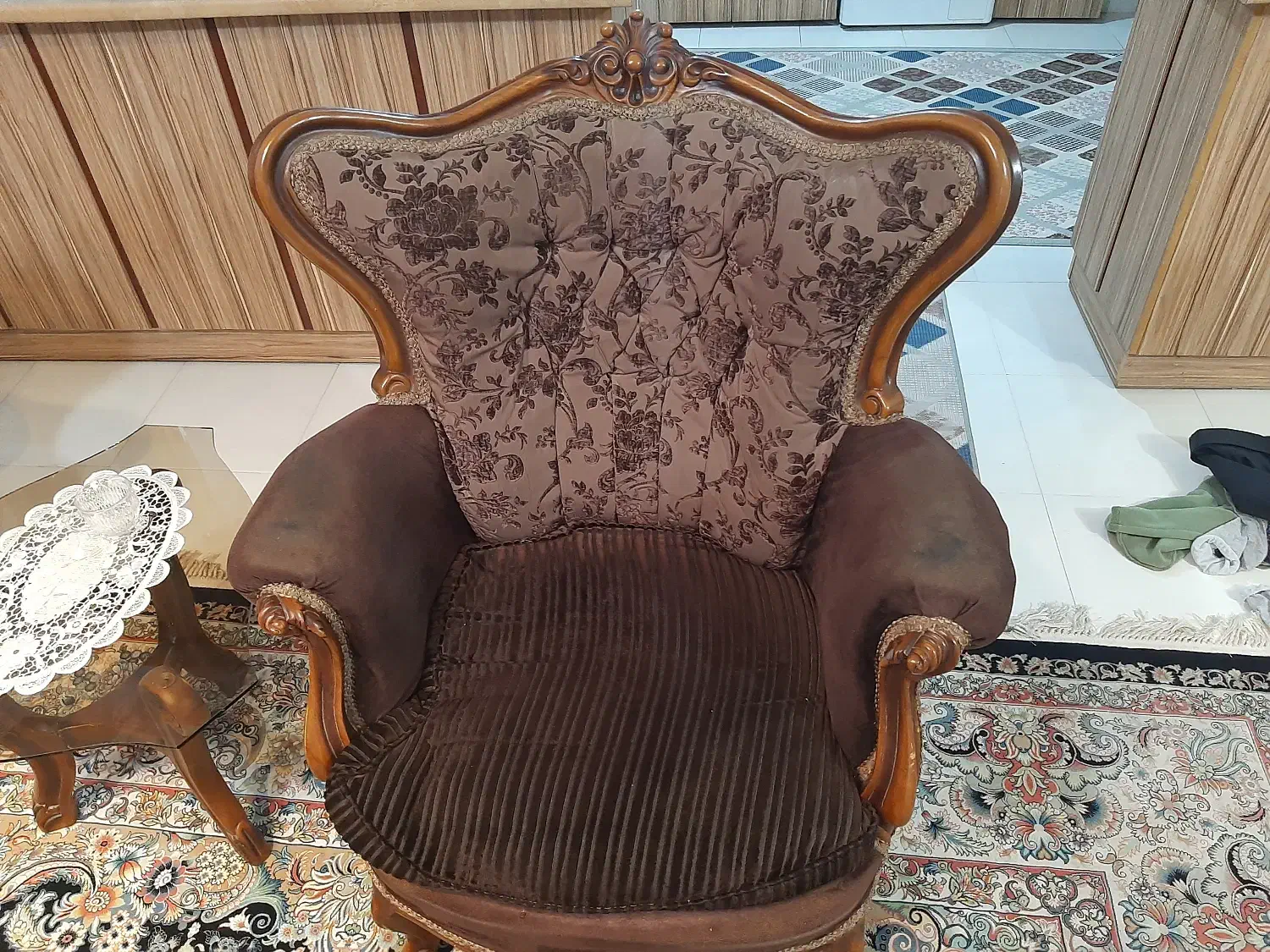 مبل ۹نفره|مبلمان خانگی و میز عسلی|رشت, دیانتی|دیوار