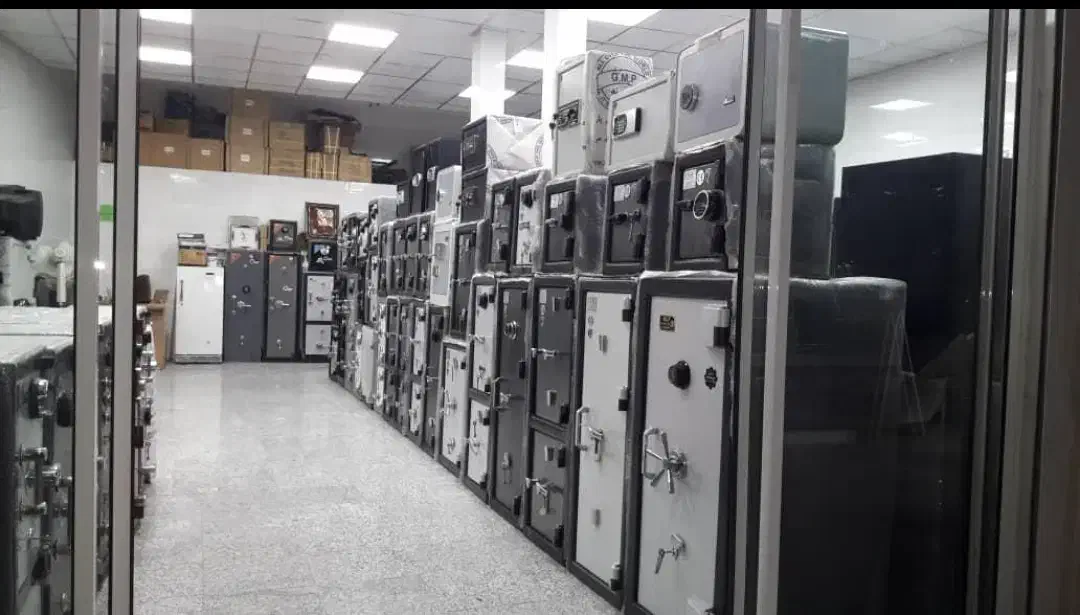 گاو صندوق تحویل در تمام نقاط|ابزارآلات|نیشابور, بلوار گلها|دیوار