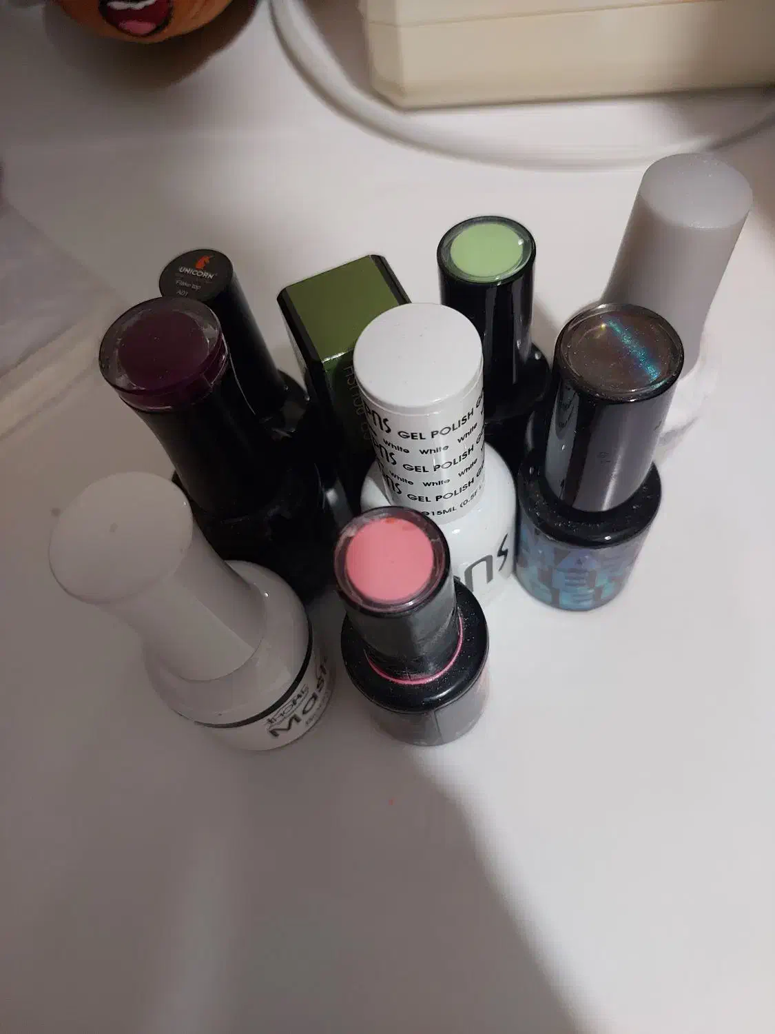 وسایل کاشت ناخن|آرایشگاه و سالن‌های زیبایی|همدان, |دیوار