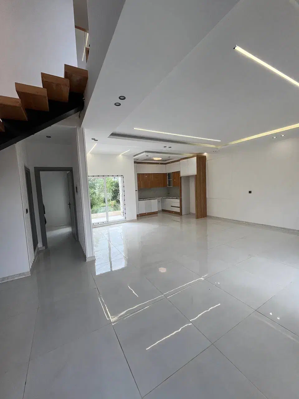 ویلاواقعی/ویو ابدی/سندتکبرگ/نوساز|فروش خانه و ویلا|چمستان, |دیوار