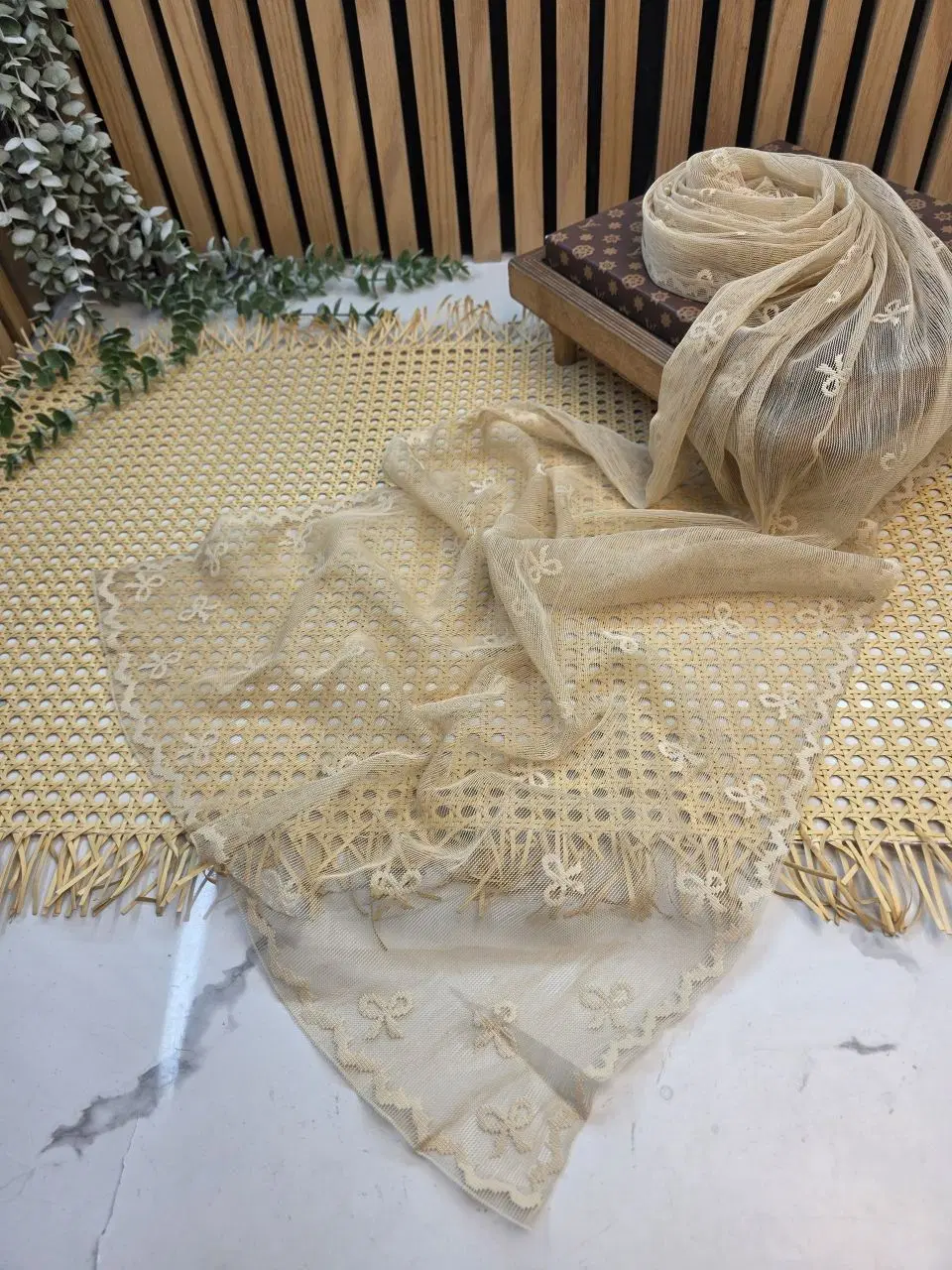شال|لباس|ایذه, |دیوار
