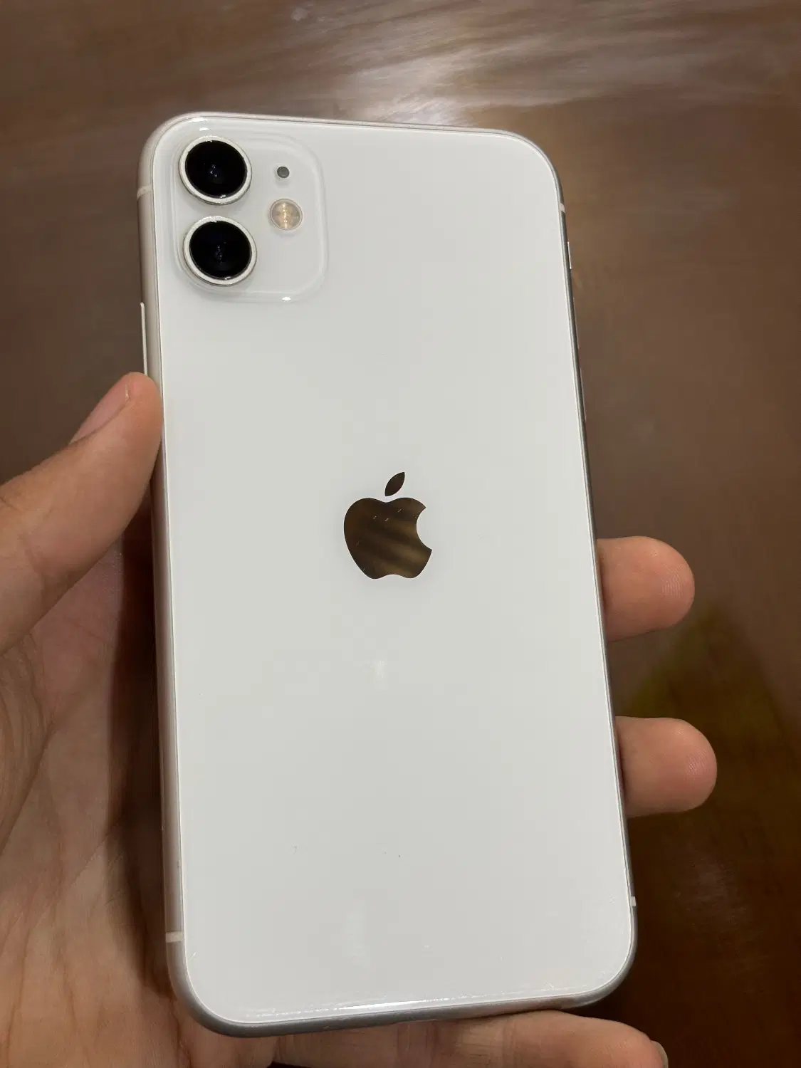 iPhone 11|موبایل|جم, |دیوار