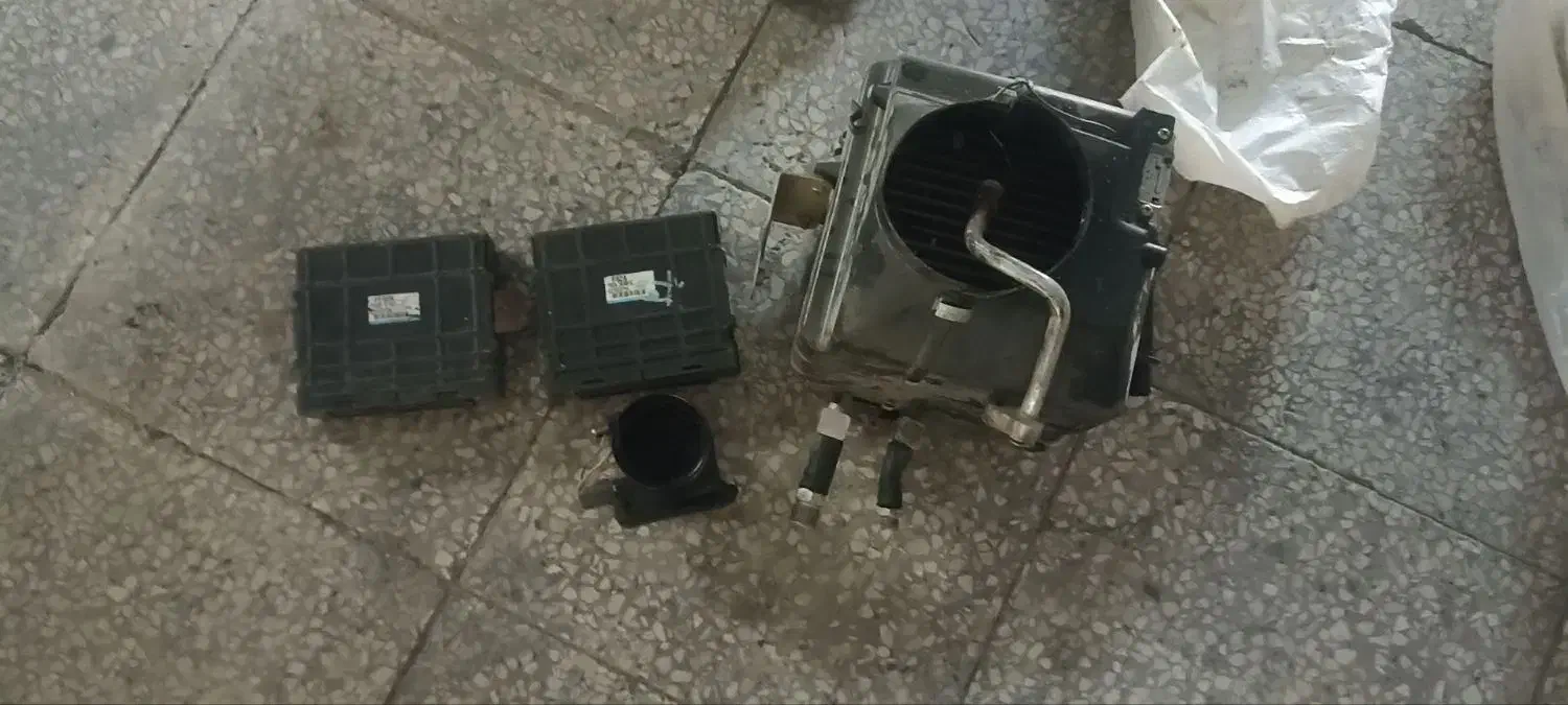 ایسو و اپراتور کولر وانت مزدا ومف|قطعات یدکی و لوازم جانبی|فولادشهر, مسکن مهر فولادشهر|دیوار