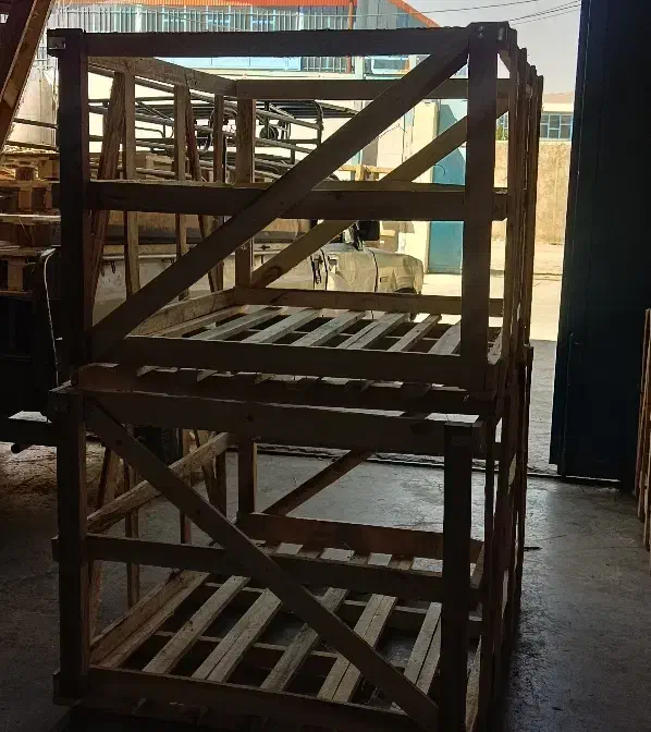 نیروی کارگر ساده در پالت سازی|استخدام صنعتی، فنی، مهندسی|نجفآباد, حومه نجف آباد|دیوار