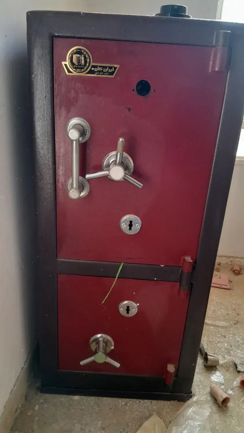 گاو صندوق دو درب ایران کاوه ۲۵۰کیلویی|فروشگاه و مغازه|مهریز, |دیوار