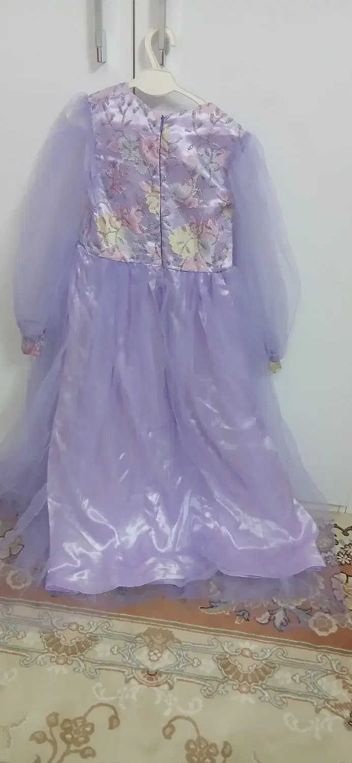 لباس|لباس|شاهینشهر, گرگاب|دیوار