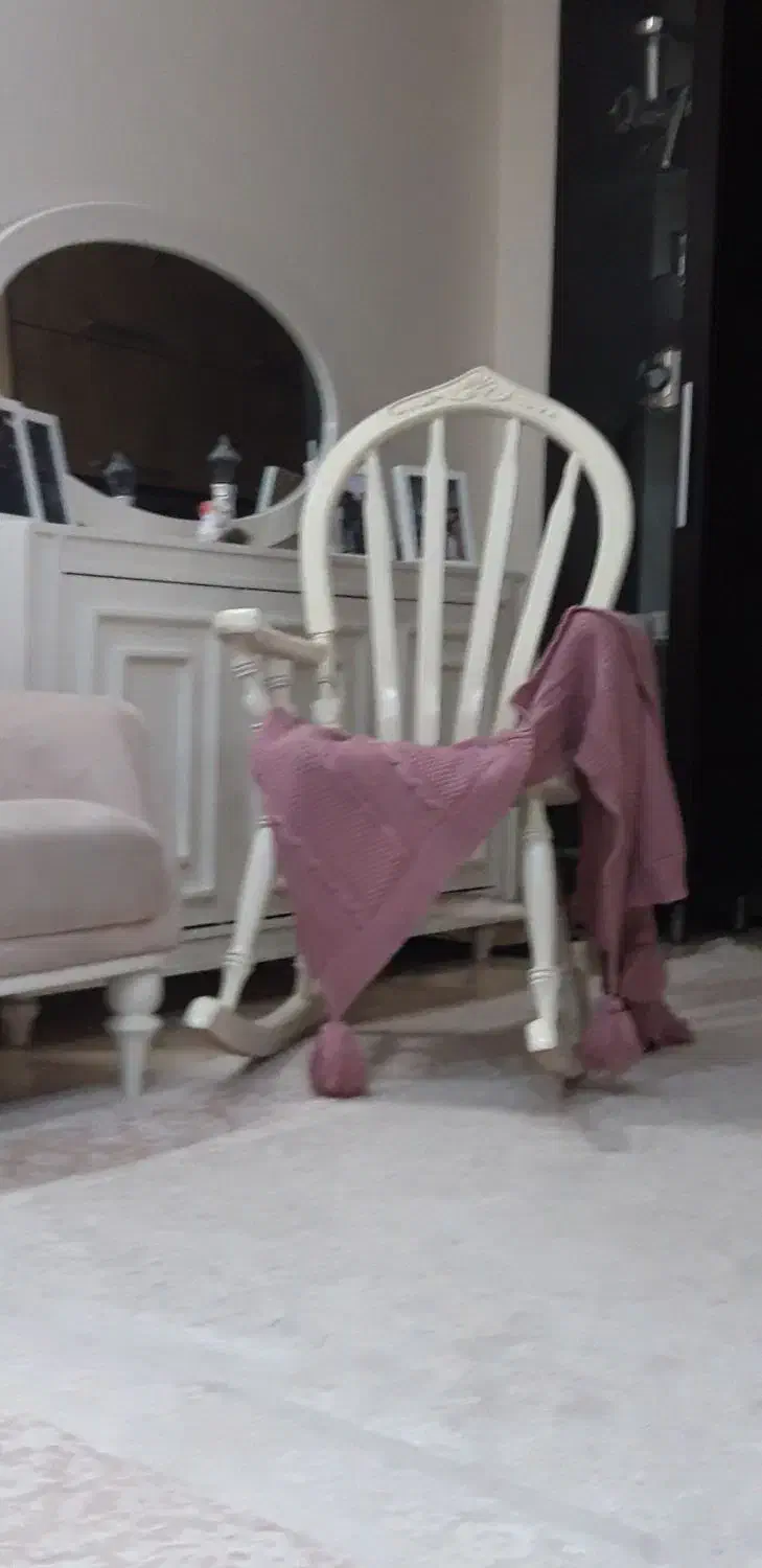 صندلی راک سفید فانتزی|صندلی و نیمکت|تهران, یاخجی آباد|دیوار