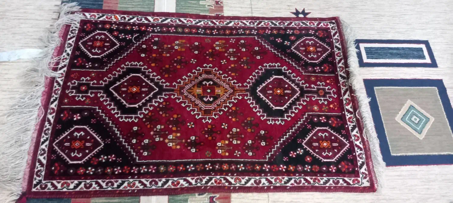 قالی دستبافت|فرش|شیراز, کوزه گری|دیوار