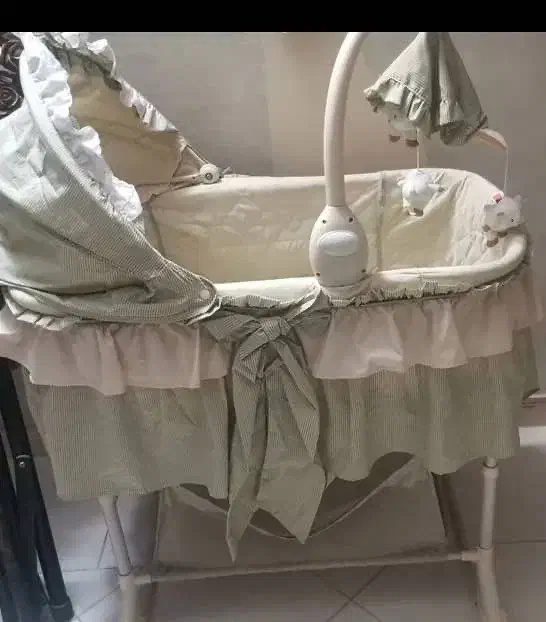 گهواره نوزاد|تخت و صندلی بچه|کرمانشاه, |دیوار