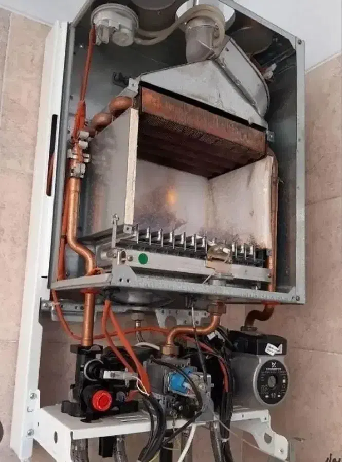 نصب سرویس تعمیرپکیج ورادیاتورلوله کشی آب نصب پمپ|خدمات پیشه و مهارت|دماوند, گیلاوند|دیوار