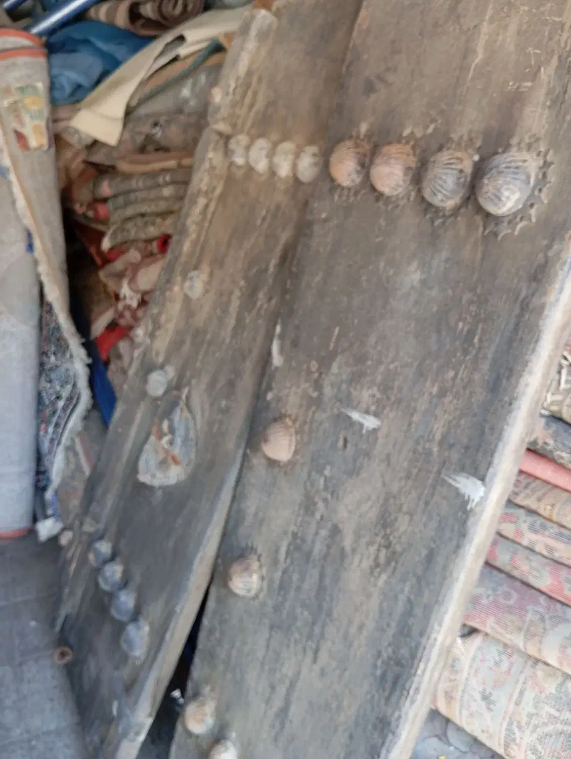 درب چوبی قدیمی|کلکسیون اشیاء عتیقه|تهران, امین حضور|دیوار