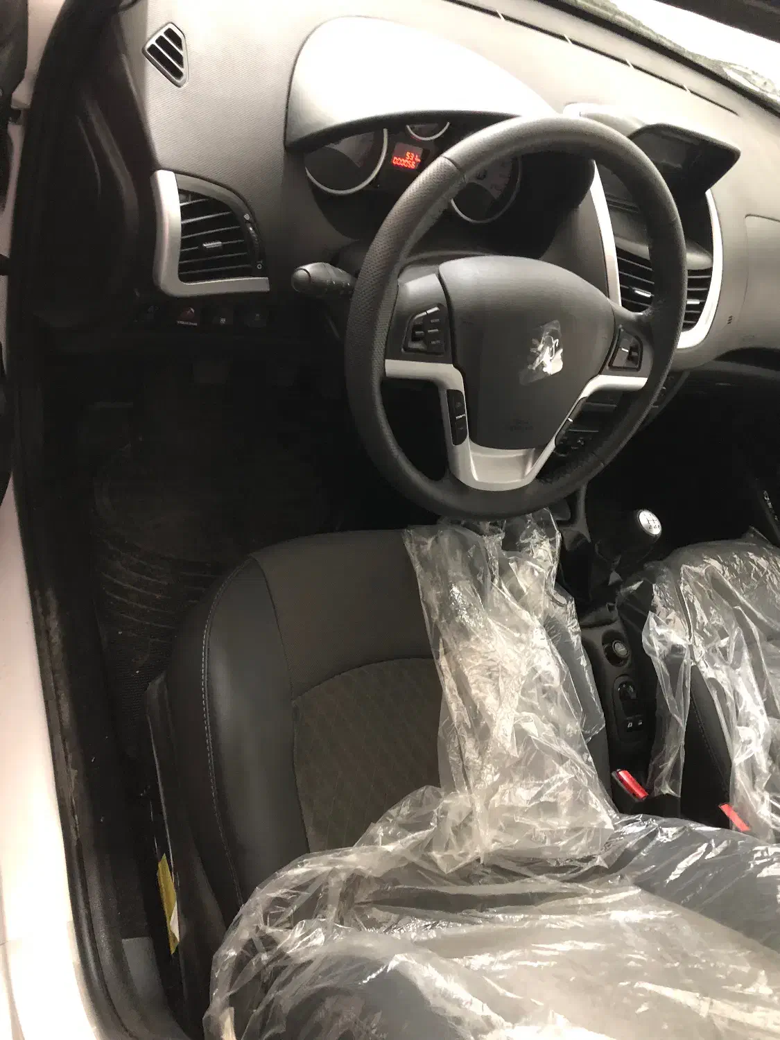 پژو207پاناروما مدل۱۴۰۴ درحدصفرخشک|خودرو سواری و وانت|نسیم‌شهر, |دیوار