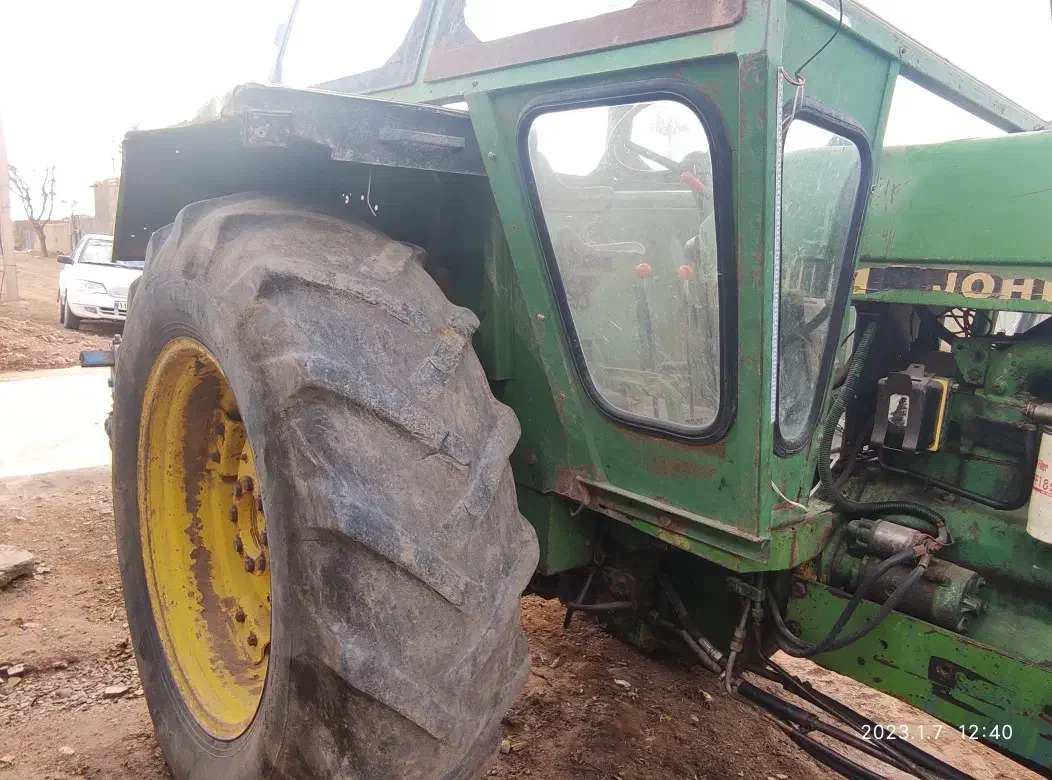 تراکتور ۳۳۵۰ مدل ۱۳۷۰|خودرو سنگین|آباده, |دیوار