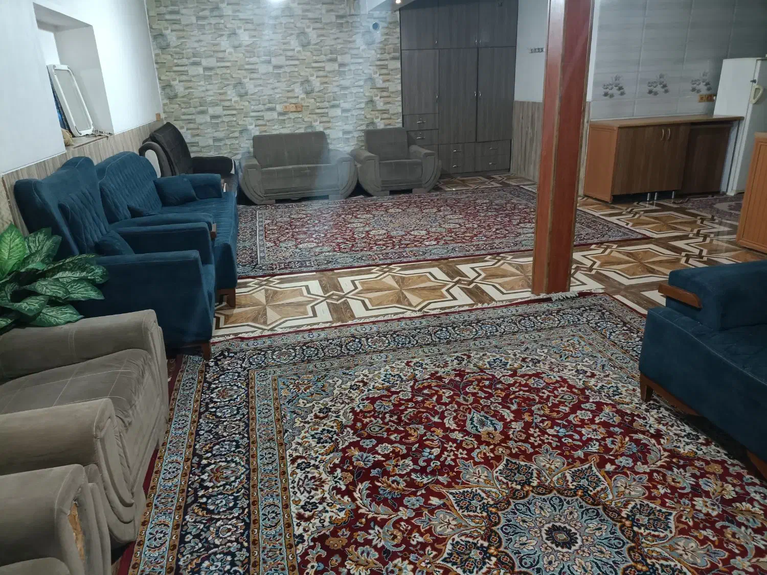 خانه مسافر|اجارهٔ کوتاهمدت آپارتمان و سوئیت|شیراز, لب آب|دیوار