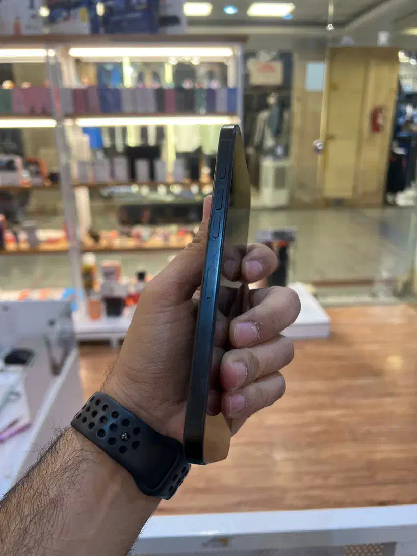 ۱۶ پرومکس ۲۵۶|موبایل|تهران, شهرک صدرا|دیوار