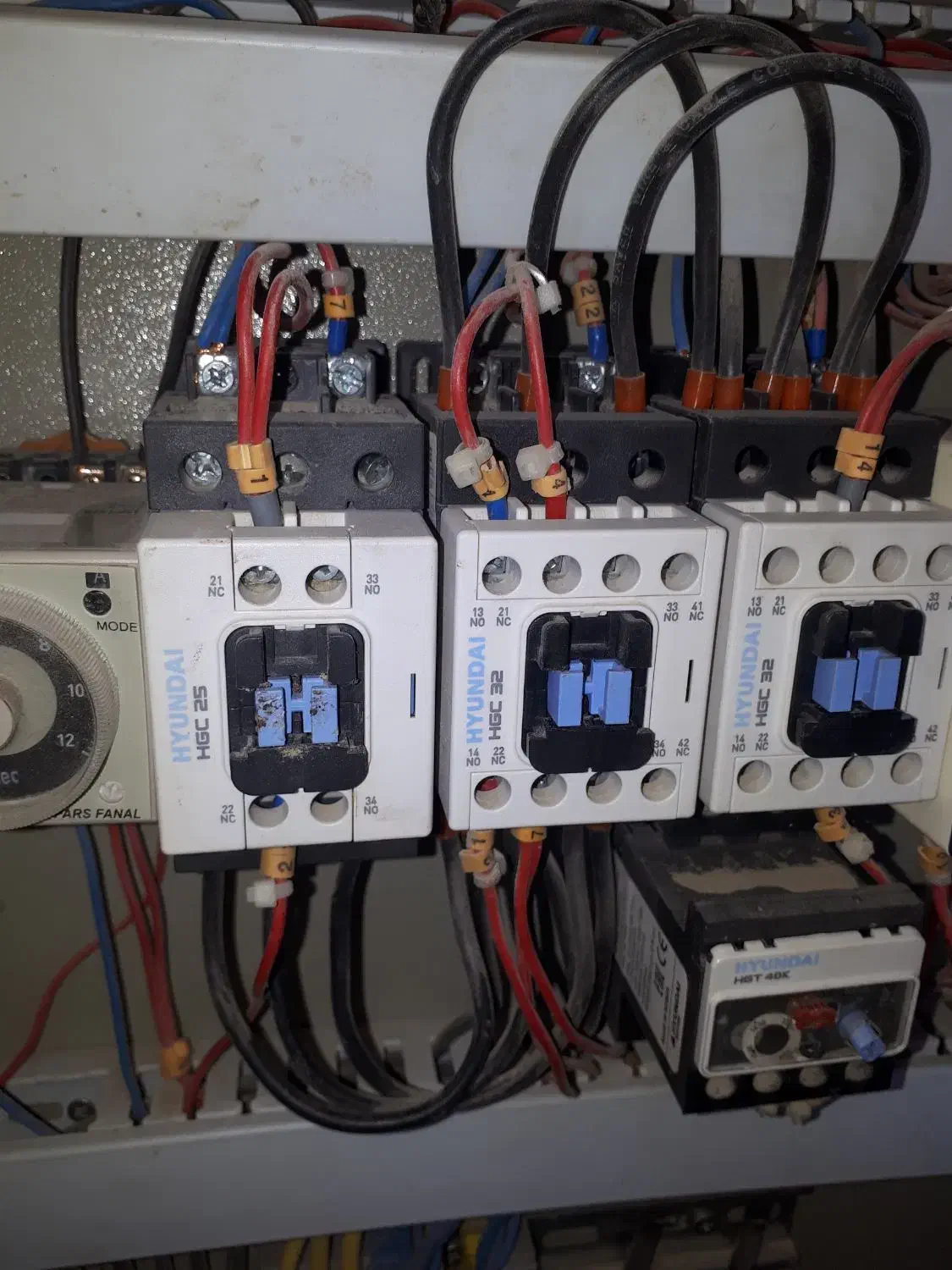 برق صنعتی تابلو برق|خدمات پیشه و مهارت|پیشوا, |دیوار