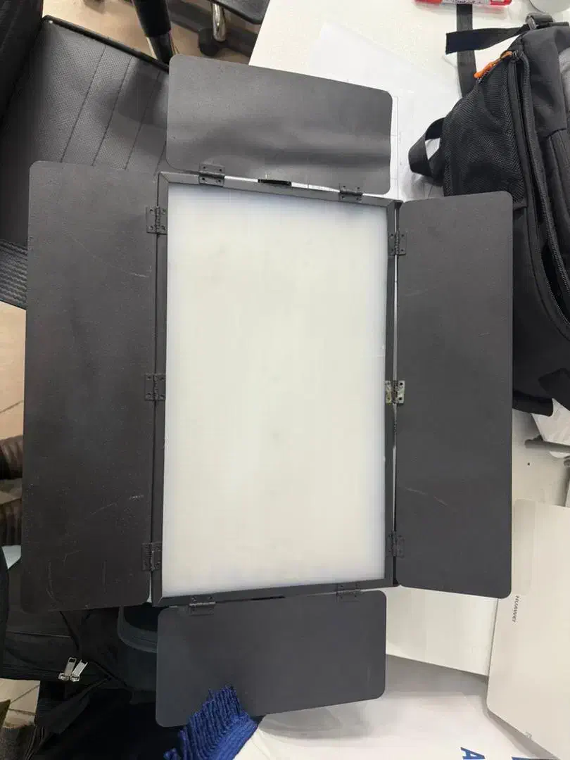 2 عدد نور شاخه ای برند Triopo|دوربین عکاسی و فیلم‌برداری|تهران, حکمت|دیوار