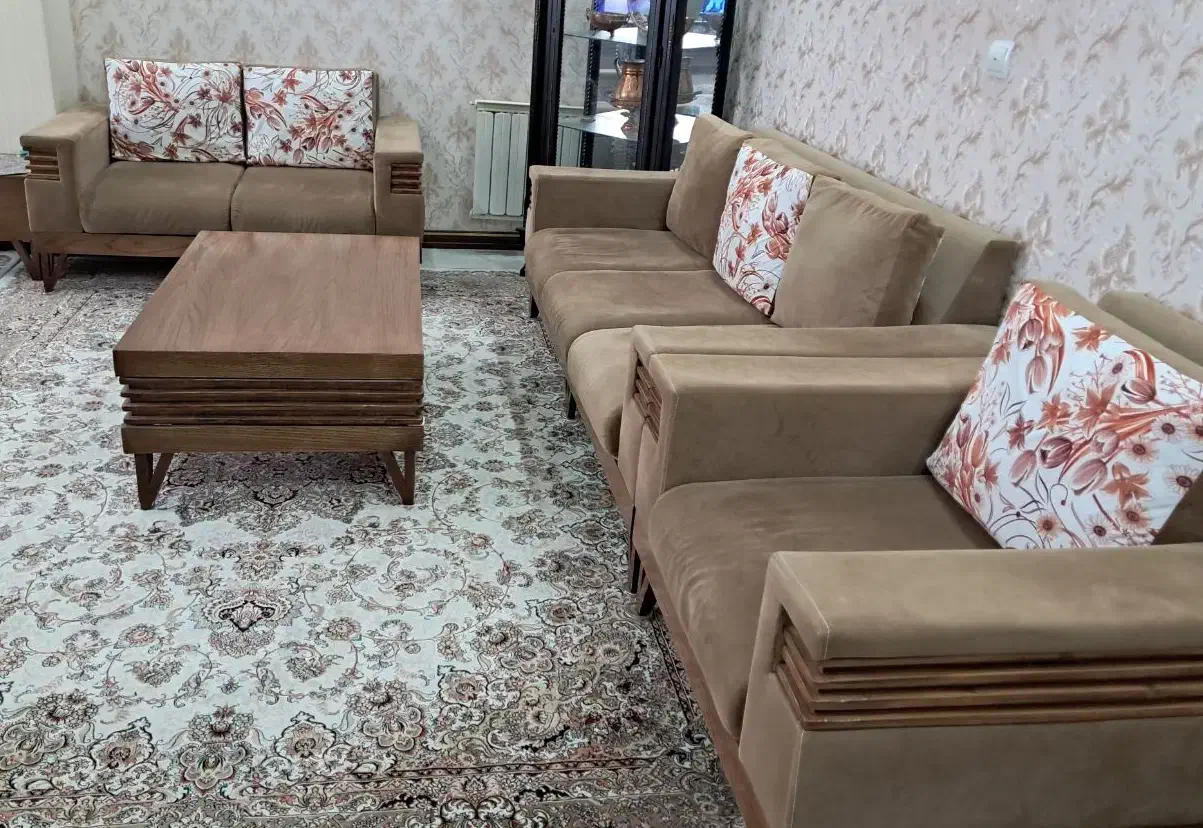 مبل راحتی ۹نفره|مبلمان خانگی و میز عسلی|پردیس, فاز ۴|دیوار