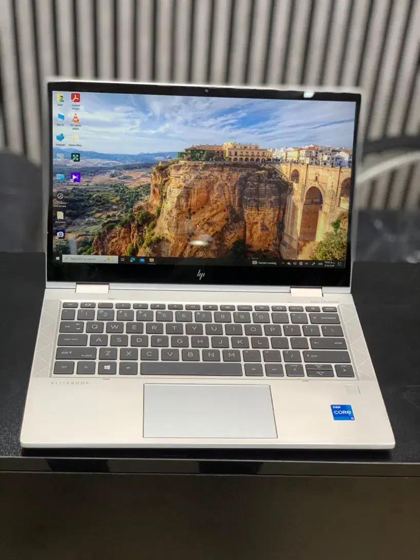 Hp 830 G8 x360 دستگاه با جعبه و گارانتی یکساله|رایانه همراه|قم, صفائیه|دیوار