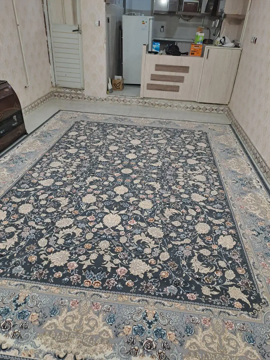 فرش ۱۲متری نو|فرش|مشهد, کوشش|دیوار