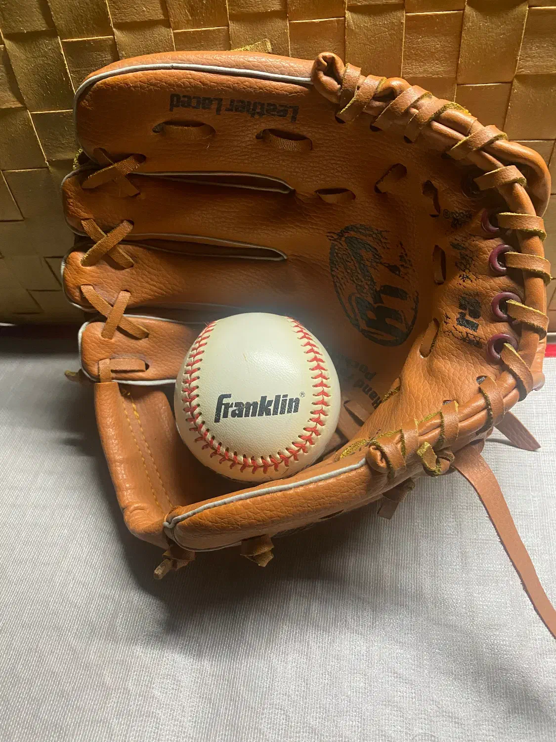 توپ کلکسیونی دستکش بیسبال توپ بیسبال راکت تنیس|ورزشهای توپی|تهران, فرمانیه|دیوار