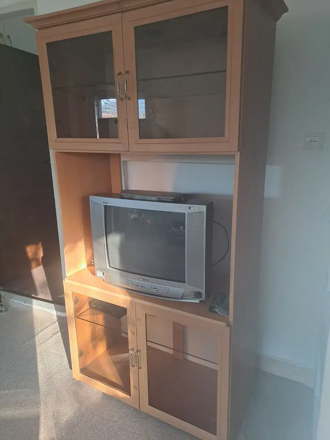 میز تلویزیون و تلویزیون|میز تلویزیون|قائم‌شهر, |دیوار