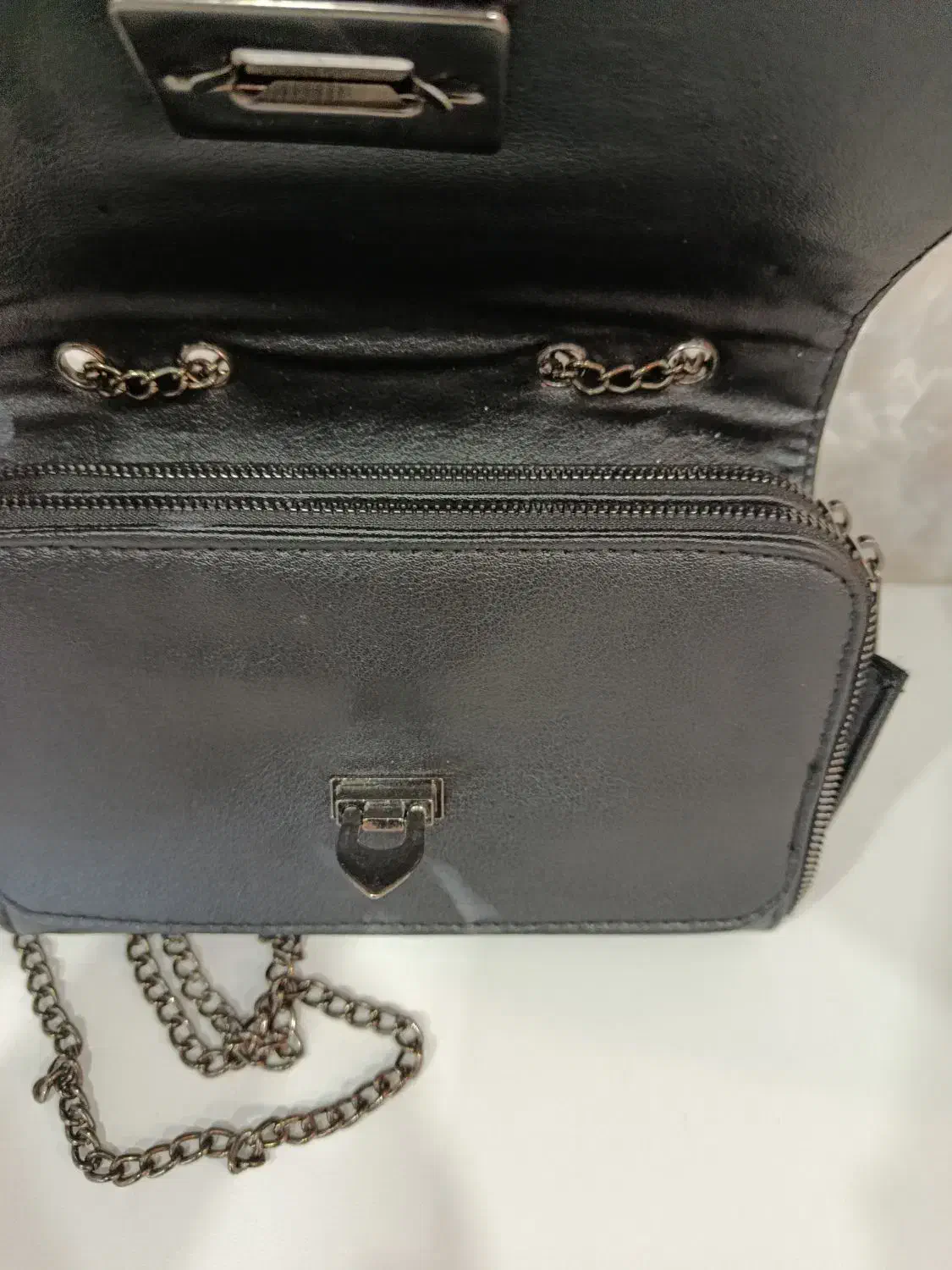 کیف رو دوشی|کیف، کفش، کمربند|قم, پردیسان|دیوار