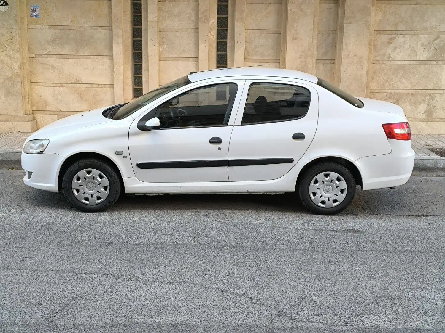 رانا خوشگل بسیار سالم|خودرو سواری و وانت|کرج, گلشهر|دیوار