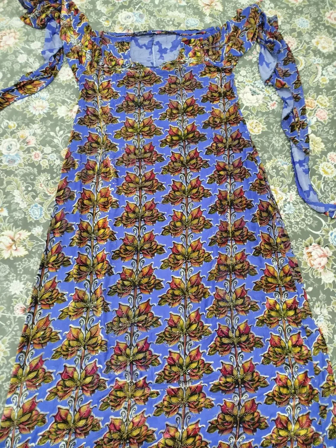 کراس مخمل|لباس|جوانرود, |دیوار