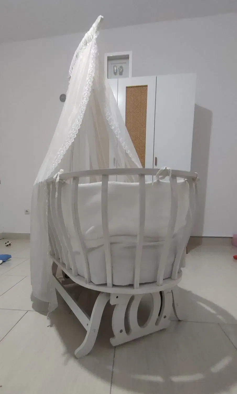 گهواره|تخت و سرویس خواب|مشکیندشت, |دیوار