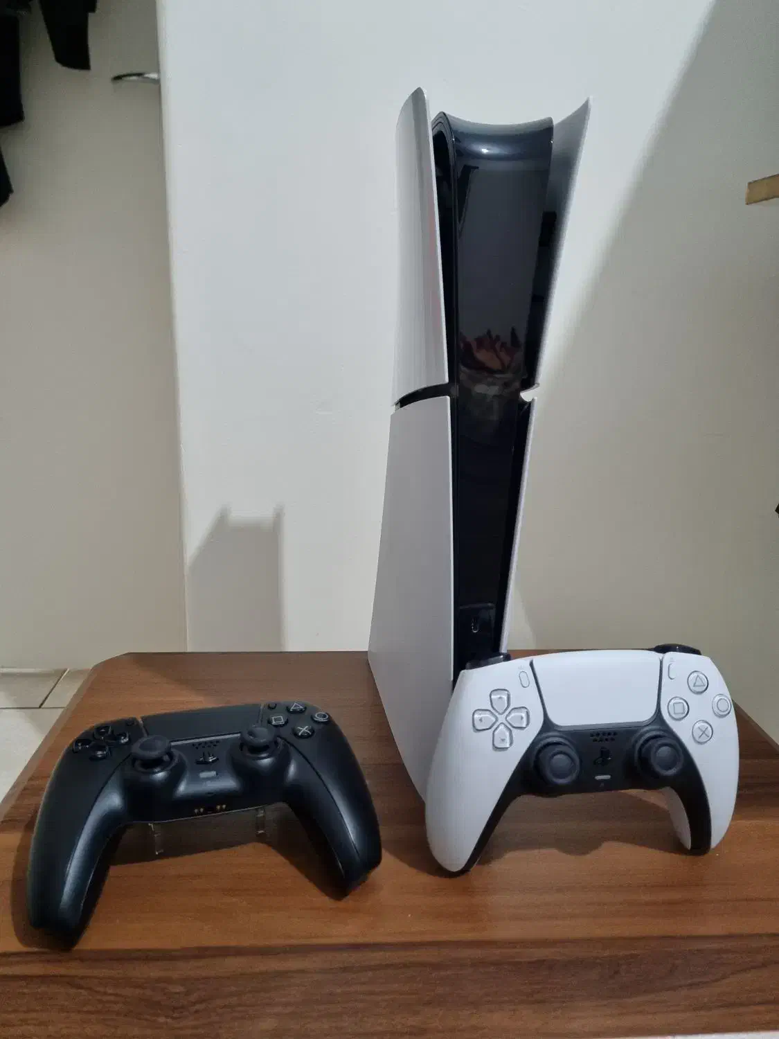 PS5 Slim Digital حافظه 1TB به همراه دسته مشکی|کنسول، بازی ویدئویی و آنلاین|تهران, بهار|دیوار