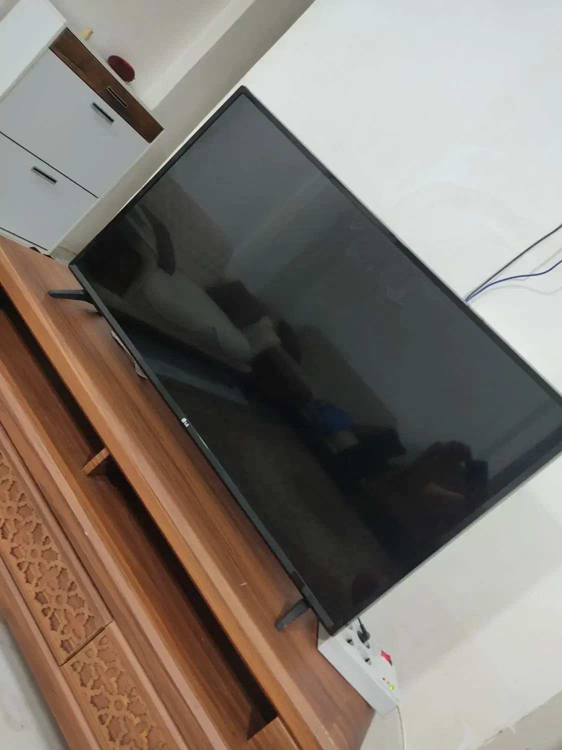 تلویزیون ال جی|تلویزیون و پروژکتور|ایلام, |دیوار