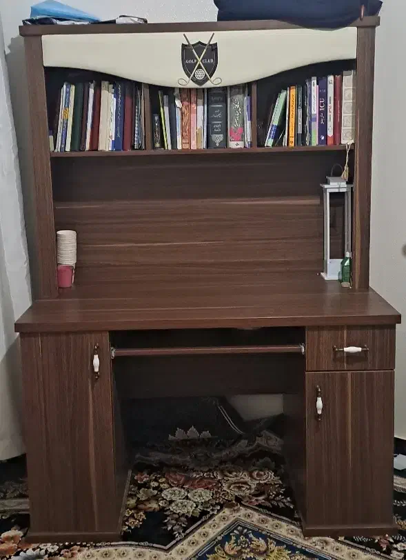 میز|میز تحریر و کامپیوتر|شاهینشهر, شهرک گلدیس|دیوار