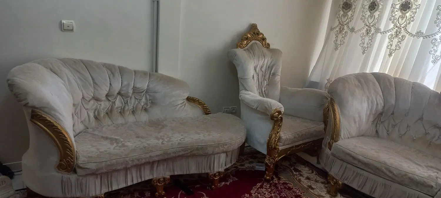 مبل کاملا سالم با قیمت مناسب|مبلمان خانگی و میز عسلی|تهران, نظامآباد|دیوار