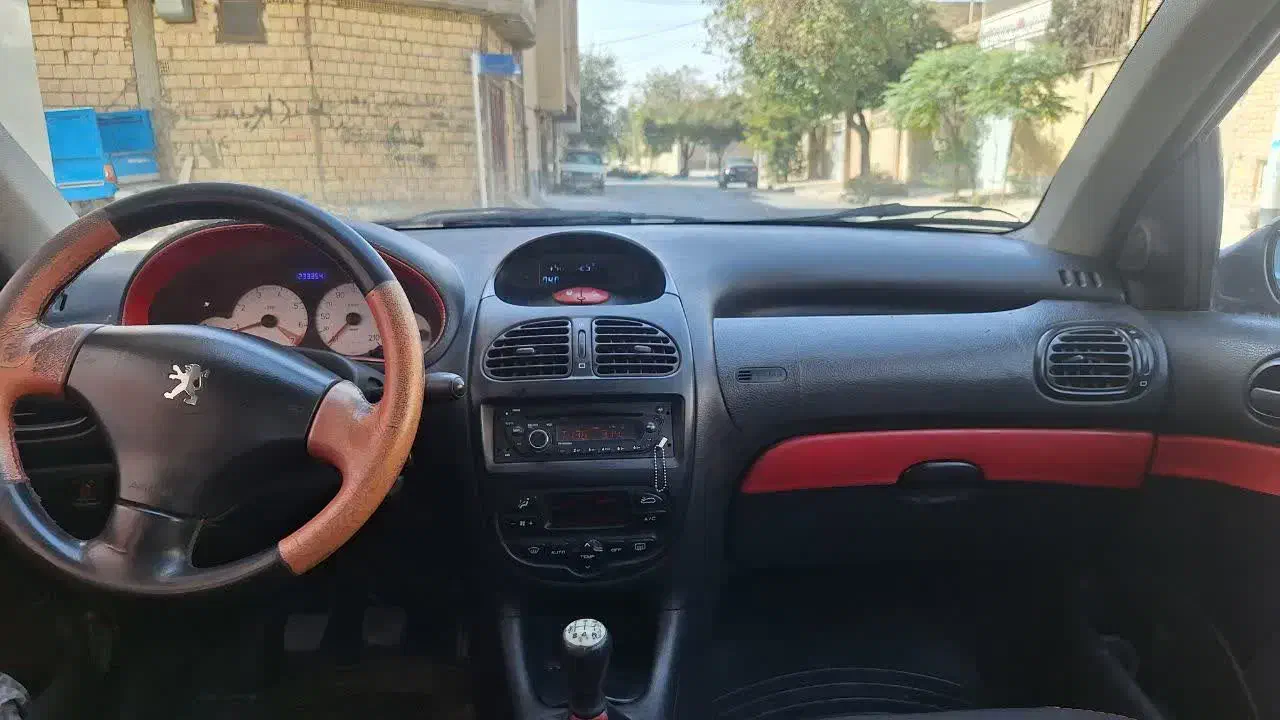 پژو 206 SD V8، مدل ۱۳۹۳|خودرو سواری و وانت|نجف‌آباد, امام خمینی|دیوار