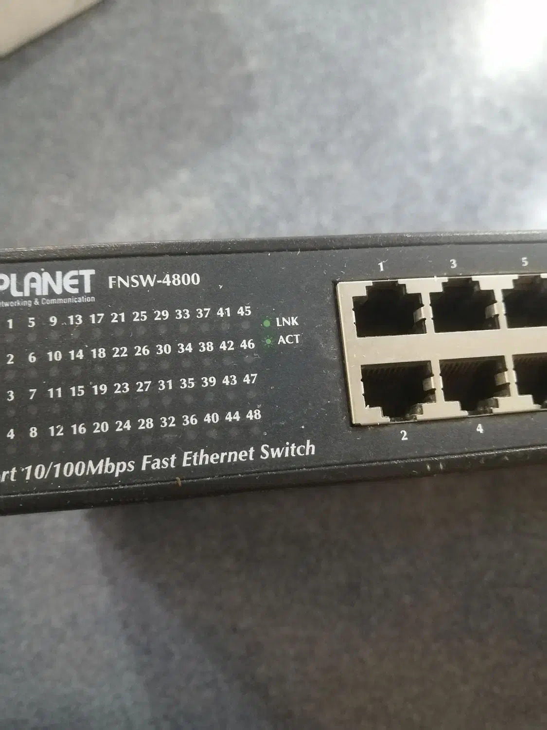 سوویچ 48 پورت مارک پلنت|مودم و تجهیزات شبکه|مراغه, |دیوار