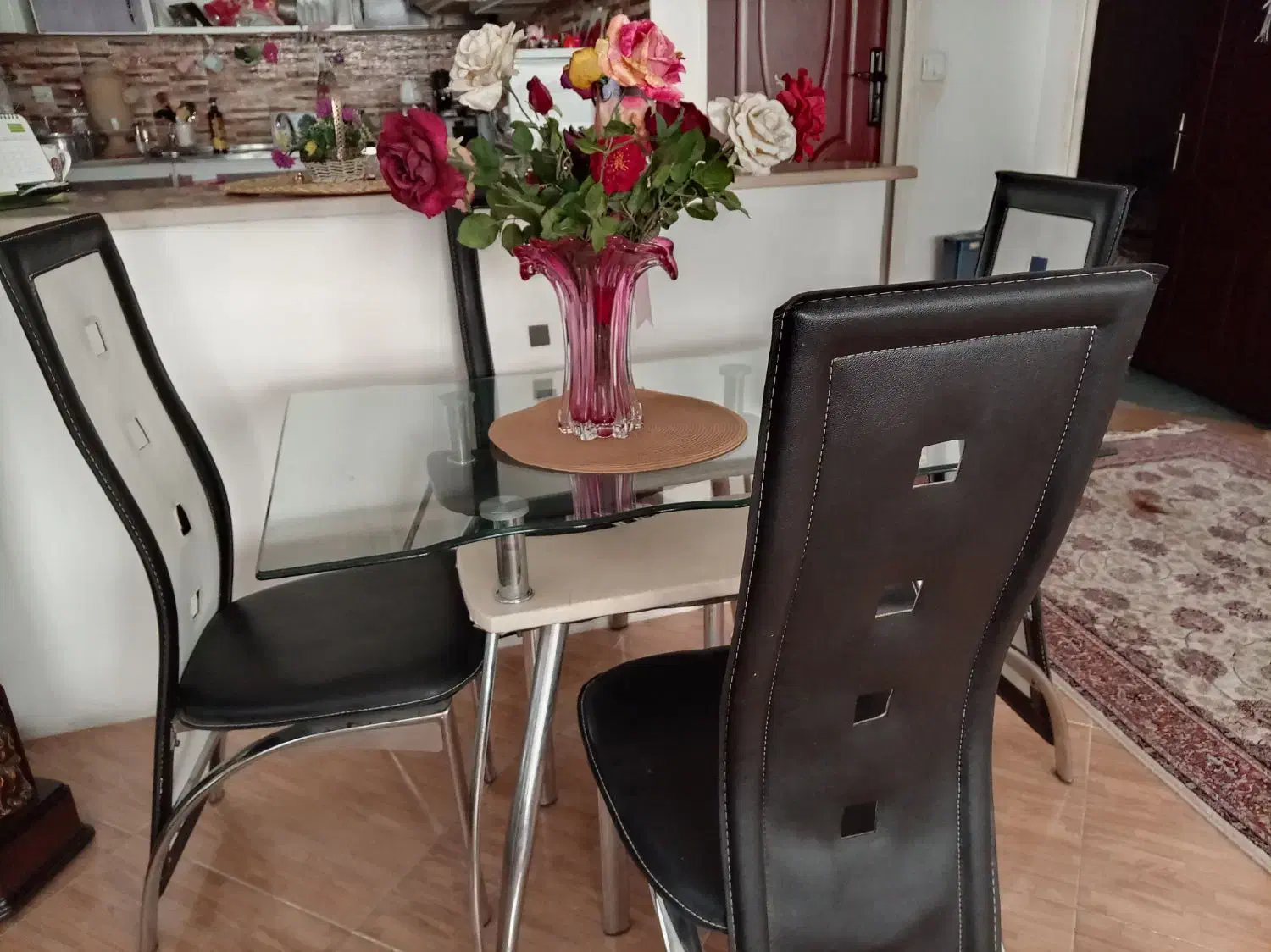 میز نهار خوری|میز و صندلی غذاخوری|مشهد, یاس|دیوار