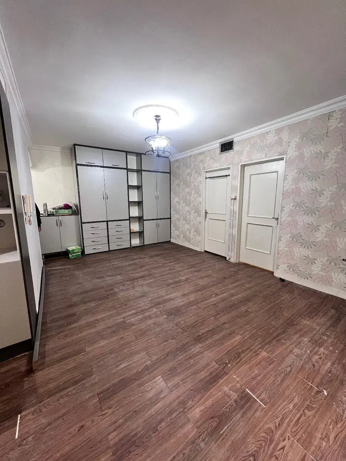 واحد تمیز و نورگیر ۲ خواب بیمه دوم|اجارهٔ آپارتمان|تهران, کوی بیمه|دیوار