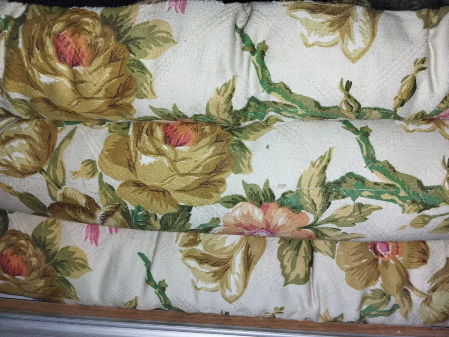 تشک یکنفره نونونو|تشک تختخواب|قم, بنیاد|دیوار