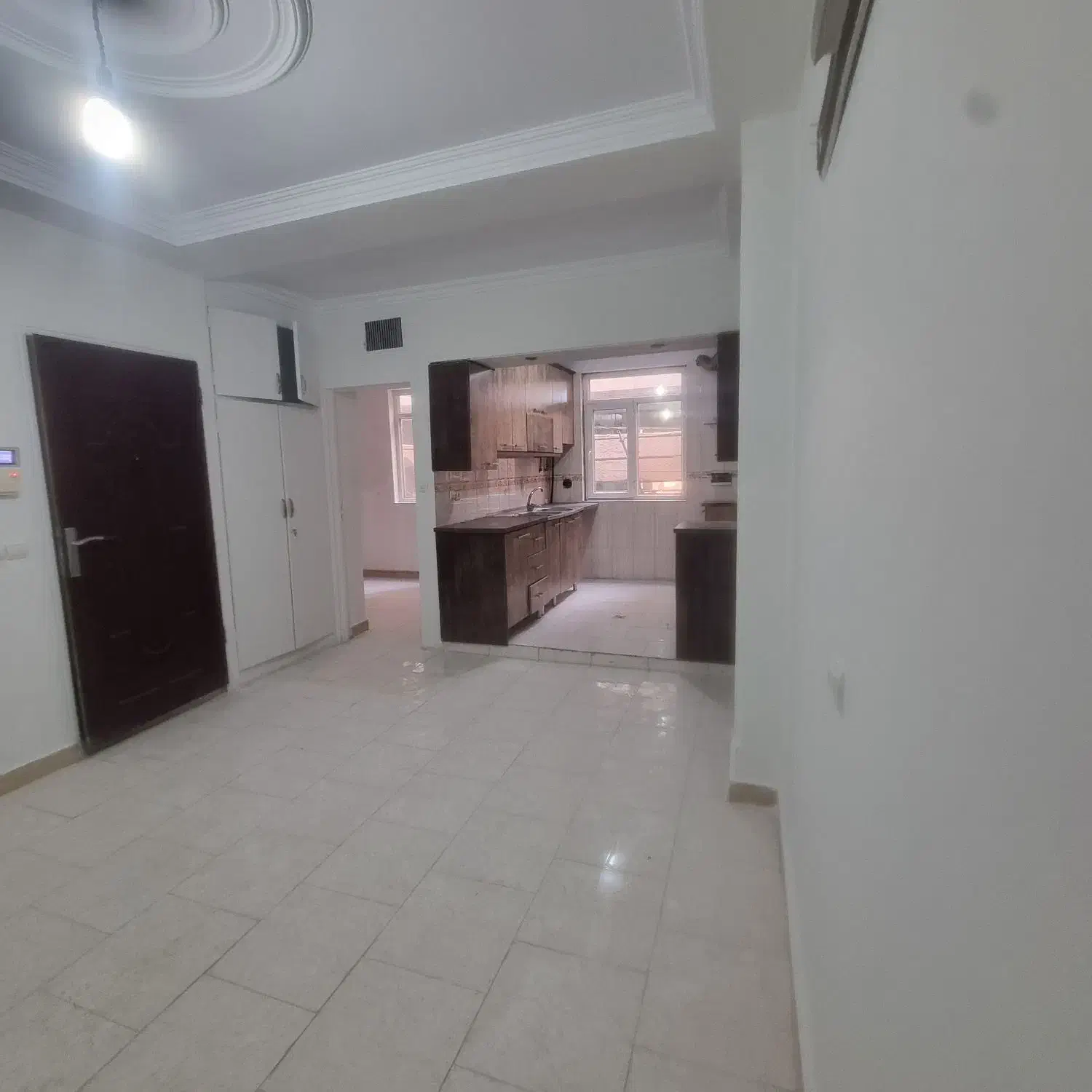 42 متر ط1 / تک واحدی /تخلیه /فلاح سجاد شمالی