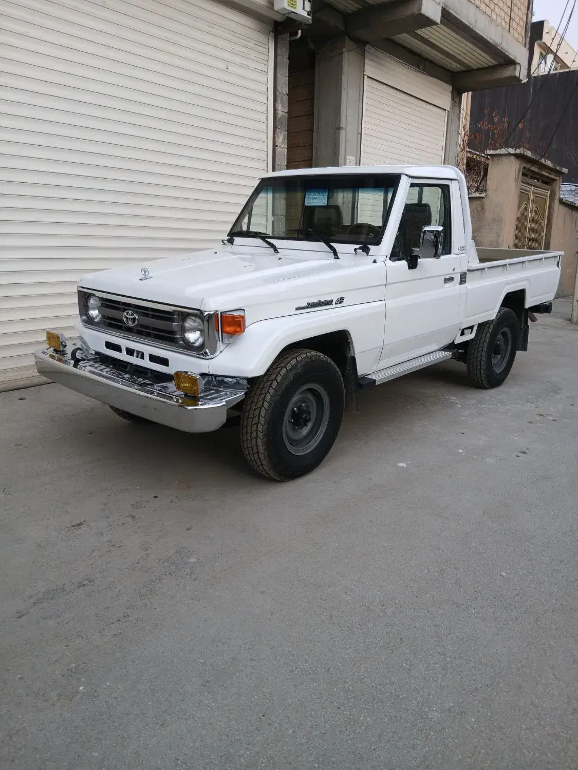 وانت4500سی سی|خودرو سواری و وانت|بانه, |دیوار