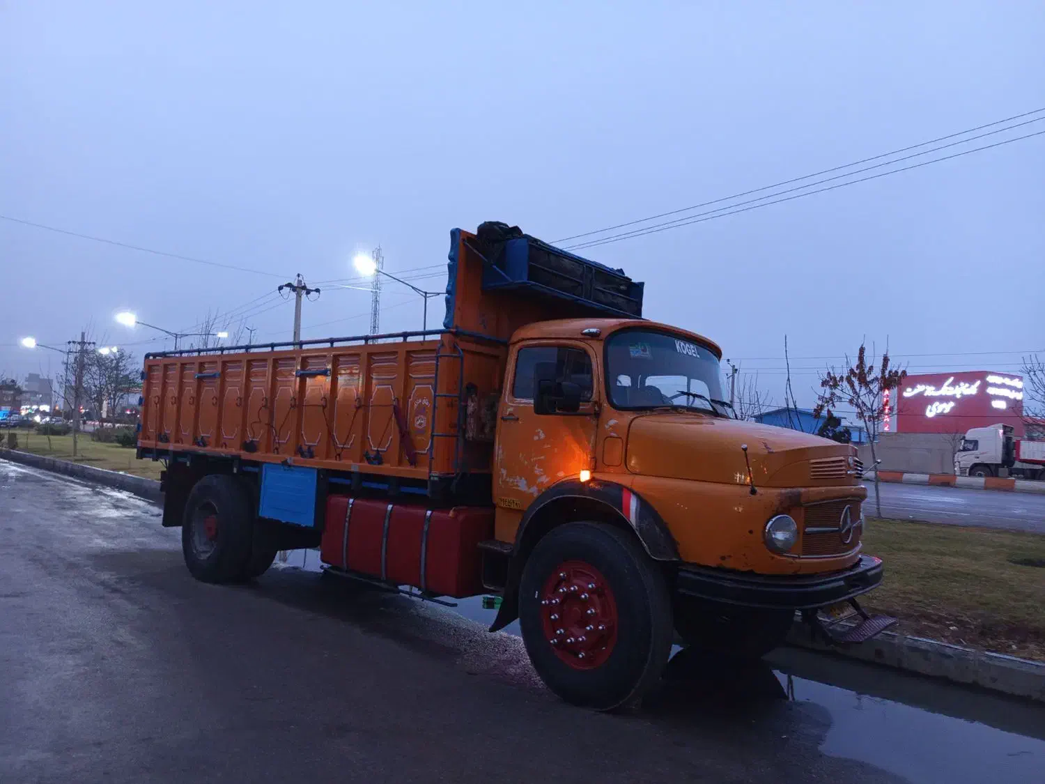 بنز تک باری|خودرو سنگین|اردبیل, |دیوار