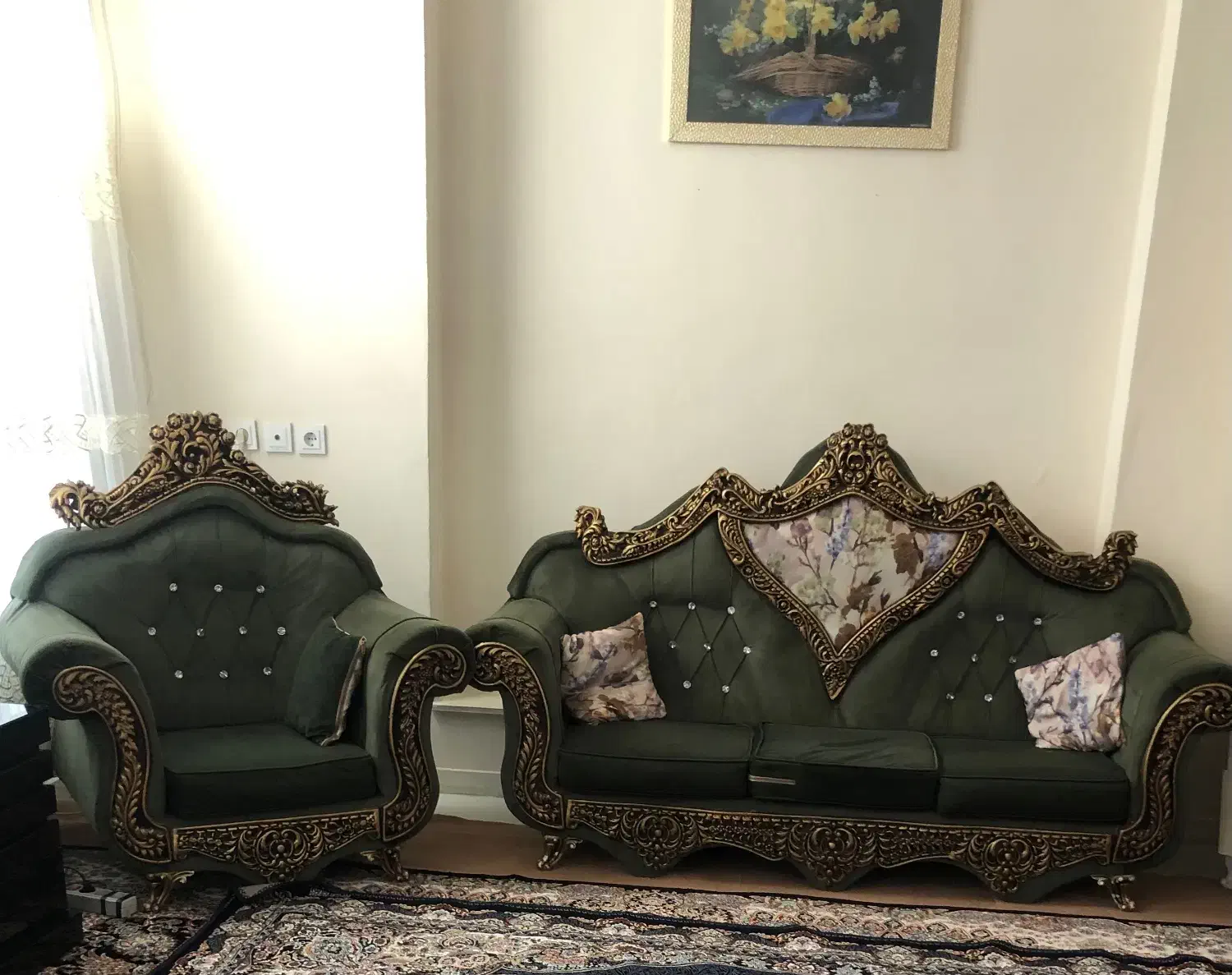 بخاری ،مبل ۸نفره با یک میز عسلی بزرگ|مبلمان خانگی و میز عسلی|مشهد, شهرآرا|دیوار