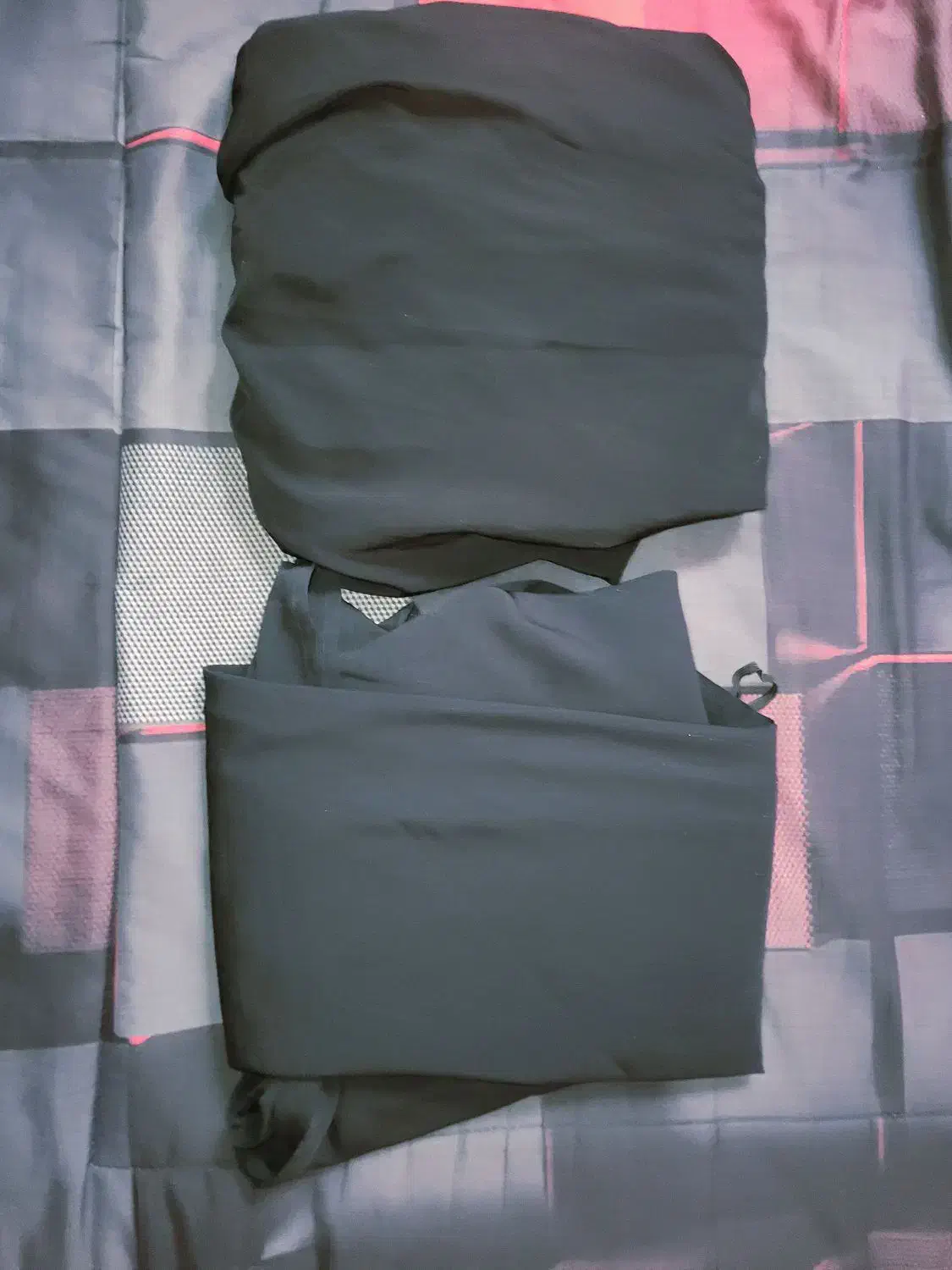 دو تا چادر دوخته شده|لباس|ورامین, ورامین|دیوار