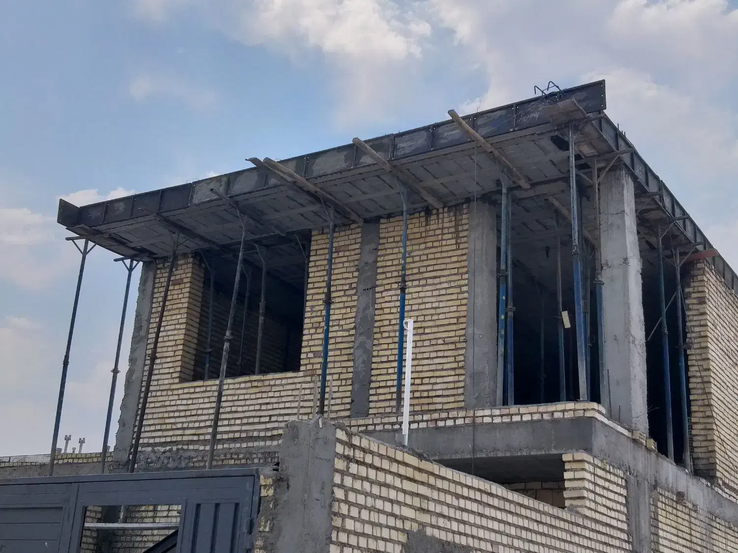 کارگاه تیرچه وبلوک آدرس روبروی اداره راه وترابری|مصالح و تجهیزات ساختمان|بهبهان, |دیوار