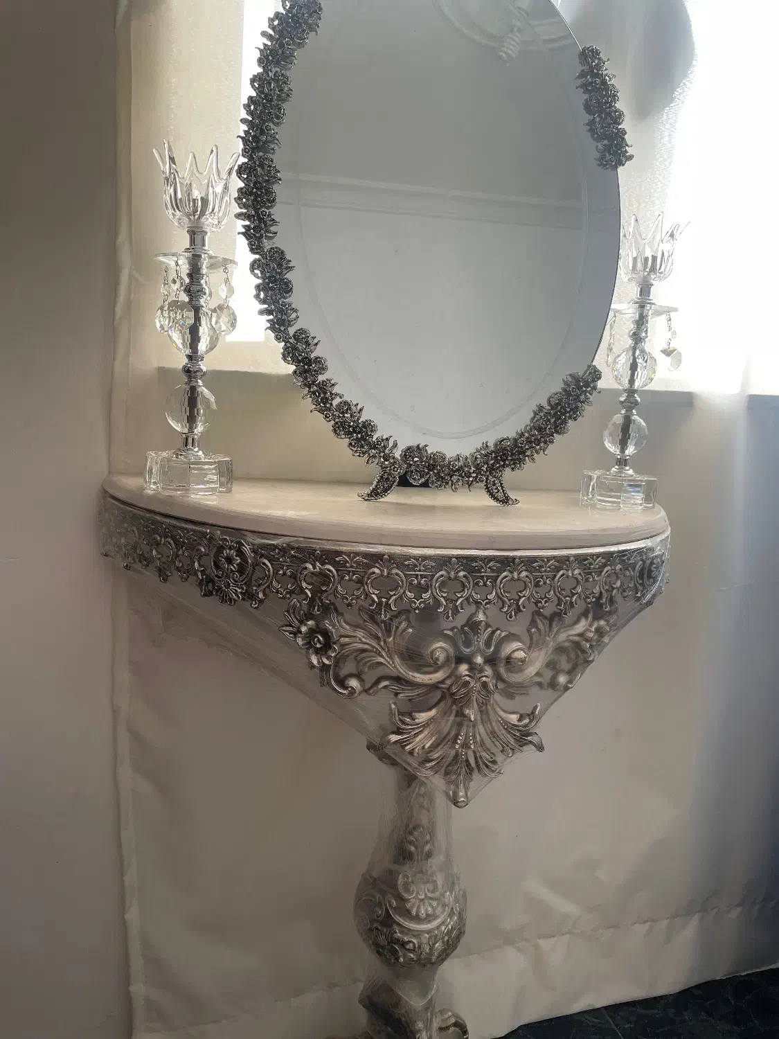 اینه و میز|بوفه، ویترین، کنسول|خمام, |دیوار